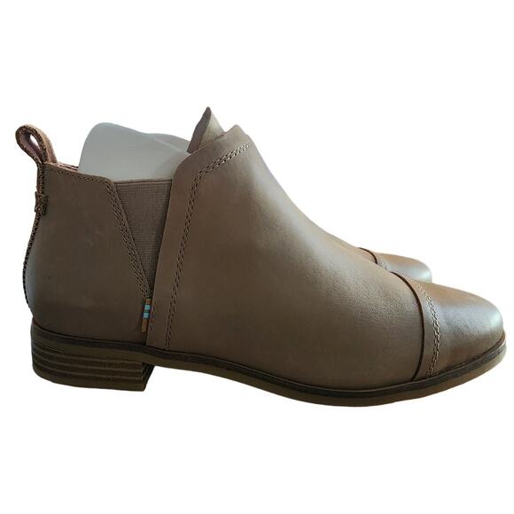 TOMS Women's Reese Bootie in Taupe Grey, Size W7 - $89.99 MSRP - Picture 2 of 8